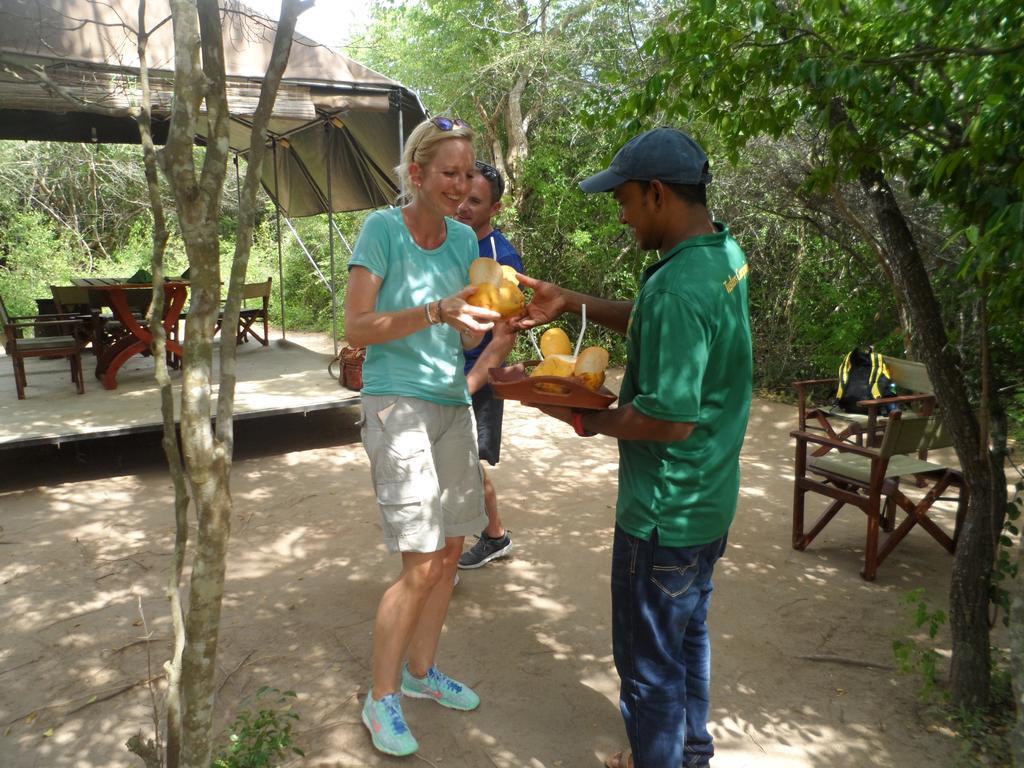 Yala Leopard Mobile Camp Hotel Bagian luar foto